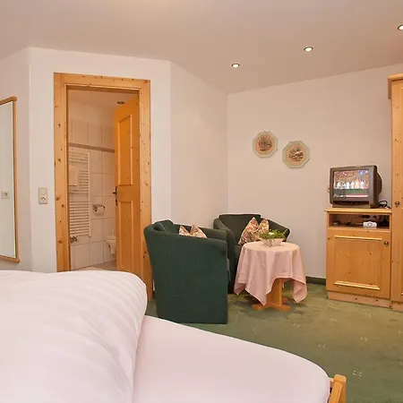 Haus Gerlinde Guest house