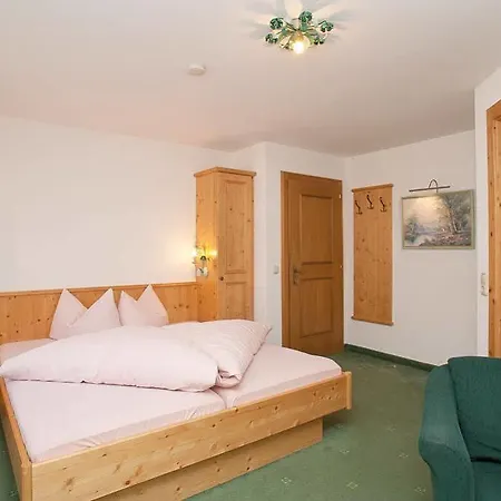 Haus Gerlinde Guest house 3*