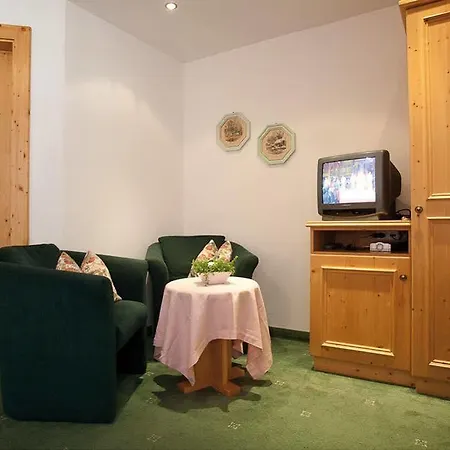Haus Gerlinde Guest house